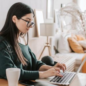 Como modificar o vínculo empregatício de presencial para teletrabalho?